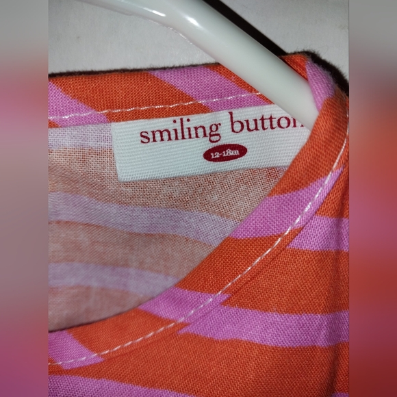 Smiling Button Dress - Picture 4 of 5